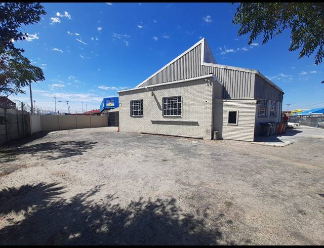 1,695M² BUILDING SOLD IN ATHLONE
